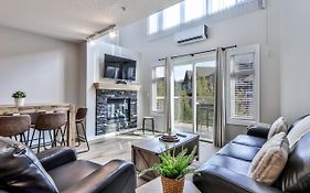 Charming 1 Bdrm Plus Loft With Views Managed By Little Sister Getaways
